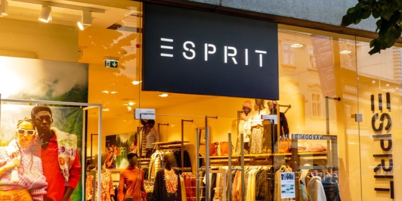 Obchody, které v Česku zavřely krám: Electro World, Esprit, Hervis, Kasa a další. Proč zmizely?
