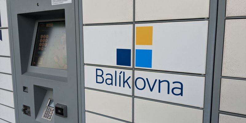 Dělá stát dobře? Česká pošta se zbavuje Balíkovny a propustí přes 1 000 zaměstnanců