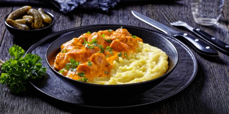Omáčka z párků? Ano, a navíc je neodolatelná! Finský recept na nakkikastike si uložíte do svých oblíbených