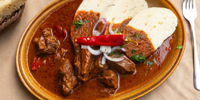 Guláš, který se vaří sám? Nejjednodušší recept na světě – žádné míchání, jen skvělá chuť