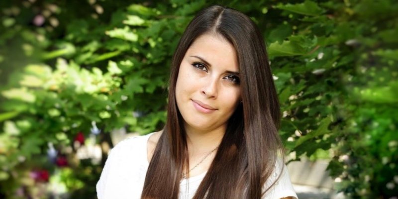 „Vydržet minimálně 12 hodin bez jídla denně by měl být standard,“ domnívá se foodblogerka Lenka Nývltová