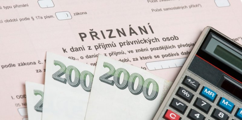 PŘEHLED: Jak ušetřit na daních 2024? Odečtěte si tyto položky a uplatněte slevy