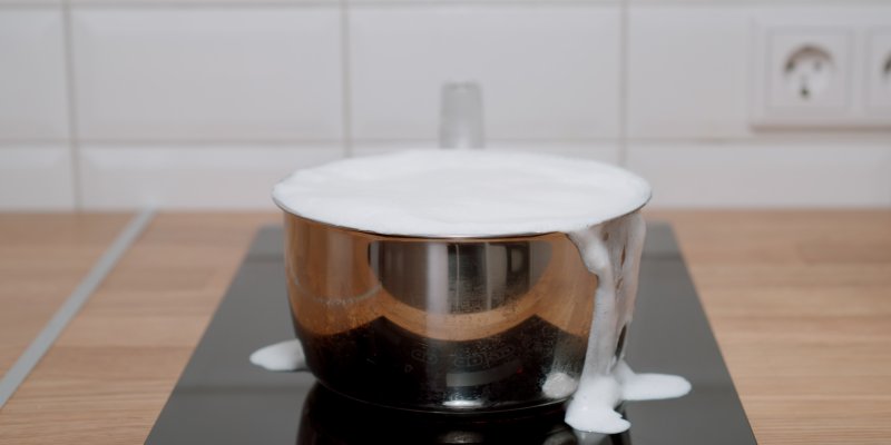 Voda z kastrolu už vám nikdy nepřeteče. Jednoduše tomu zabrání vařečka, stačí ji umět použít