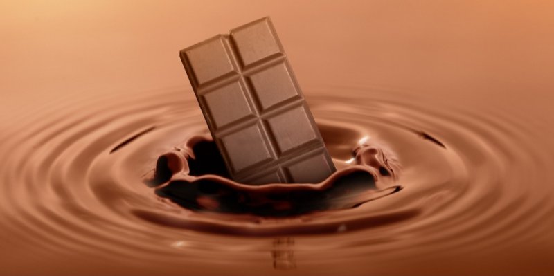 Čokolády razantně zdražují! Lindt reaguje na cla Trumpa, Milka zmenšuje balení jako Studentská pečeť