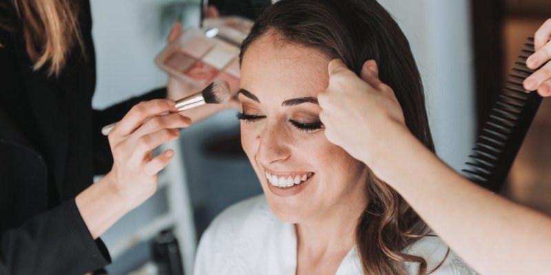 Svatební líčení: Nejvíc se chybuje v odstínu make-upu a přílišném množství produktů, říká vizážistka