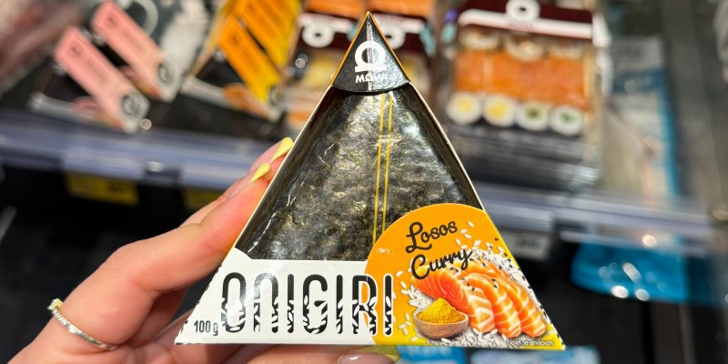 Milovníci sushi, pozor! V Albertu se objevila vynikající novinka z japonské kuchyně – onigiri