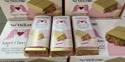 Spojení, které nikdo nečekal: Nová čokoláda s cukrovou vatou a pistáciemi je sladký hit internetu