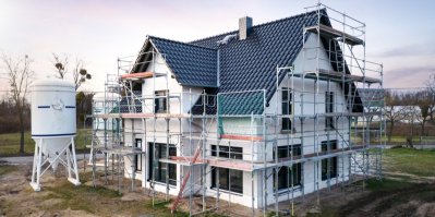 V roce 2025 se rozdíl v ceně dřevostavby a zděného domu stírá. Hraje roli i způsob výstavby