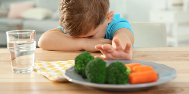 Dostat do dětí zeleninu je lítý boj? Rodiče, vsaďte na barvy a inspirujte je vlastním příkladem, radí pediatrička