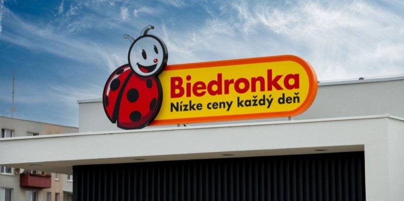 Biedronka zavádí na Slovensku netradiční praktiky: Přijímá věrnostní karty od konkurence