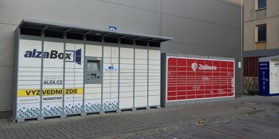 Výdejní boxy Alzy a Zásilkovny