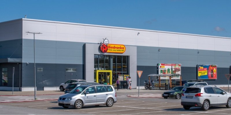 Obchod, který Češi znají z Polska, se roztahuje na Slovensku. Biedronka otevírá plno nových prodejen