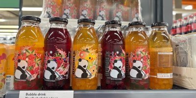 Bubble drink v regálu