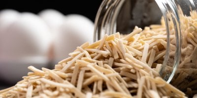 Domácí nudle jako návrat k poctivosti: Kuchaři se neshodnou, jak na ty nejlepší