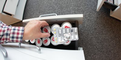 Češi vyměňují energeťáky za „chytré drogy“ z lékárny. Odbornice potvrzují, že trend sílí