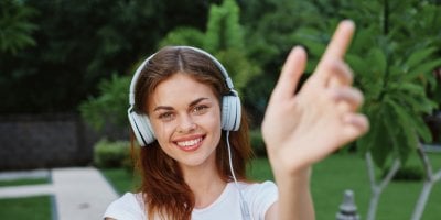 Test sluchátek dTestu zaskočil i odborníky. Polovina modelů propadla