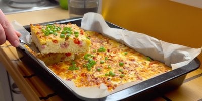 Cottage, vejce a zelenina: Večeře z jednoho plechu, která vás zachrání, když přijdete z práce a nestíháte