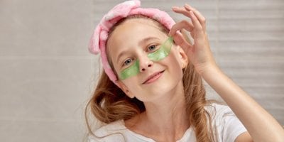 Šokující trend z TikToku: Děti si kupují anti-age kosmetiku s retinolem, riskují zničení pleti