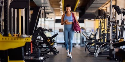 Nejčastější fitness mýty, kterým věří začátečníci: „Jíst večer se nesmí“ a další rozšířené omyly