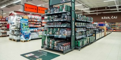 Kaufland spustil miniformát, jaký tu neměl. XS prodejna ukazuje, jak se budou v budoucnu nakupovat potraviny