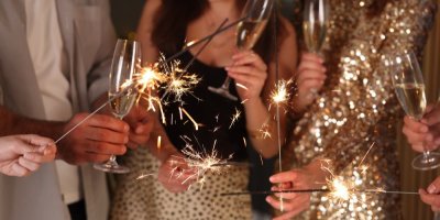 Silvestr bez ran a pokut: Čím letos nahradit ohňostroje a neutratit zbytečně moc