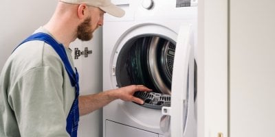 Sušička prádla: Čistit filtr po každém sušení? Odborník varuje před vysokou spotřebou a požárem