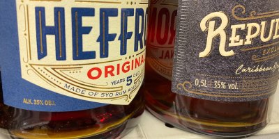 Výrobci potichu snížili obsah alkoholu v některých rumech. Na chuti se prý nic nemění, ujišťují