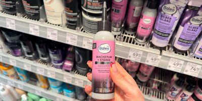 Sbohem šedinám? V drogerii dm se objevily šampon a sérum, které bojují proti šedivění