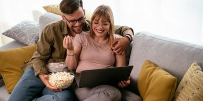 Sdílení filmů po pádu Ulož.to nezmizelo. Uživatelé se přesouvají jinam