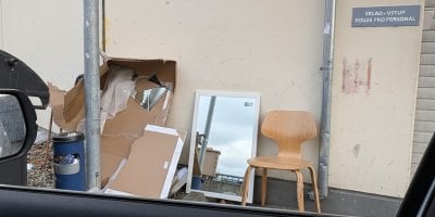 „U skladů obchodů nacházím vyhozený nábytek. Opravím ho a rozdám dál.“ Odborník vysvětluje, kdy je to legální