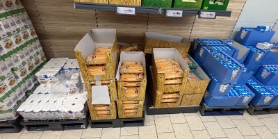 Sýr u vína, vejce mezi moukou. Supermarkety mění regály a není to náhoda