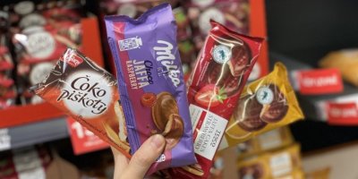 Redakční srovnání: Čokopiškoty mají stejné složení, ale cena i chuť se liší dvojnásobně