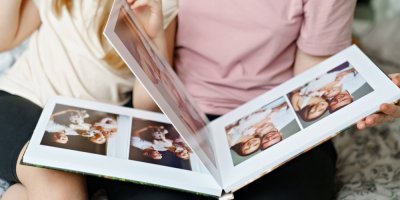 Zapomněli jste na MDŽ? Kytice není jediná možnost. Tipy na dárky, které ještě dnes seženete