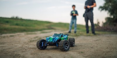 Nejlepší zábava pro kluky i táty? Solidní RC model auta pořídíte už od 2 000 Kč, shodují se odborníci