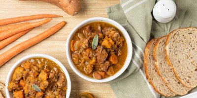 Fofr hovězí guláš se zeleninou: Večeře, která chutná jako z hospody, ale zvládnete ji za zlomek času