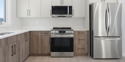 K čemu je zásuvka pod troubou? Většina lidí ji používá automaticky na plechy, ale ne vždy správně