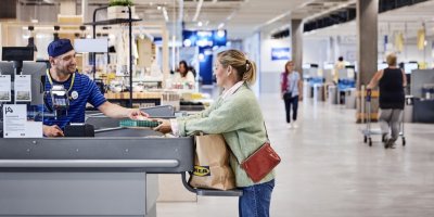 Zákaznice u pokladny IKEA