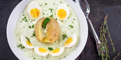 Jemná koprová omáčka pro odpůrce koprovky: Kopr skoro neuvidíte, chuť zůstane krásně krémová