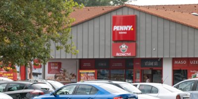 PENNY posílá pokladní domů fandit. Kvůli fotbalu jeden den zkrátí otvírací dobu