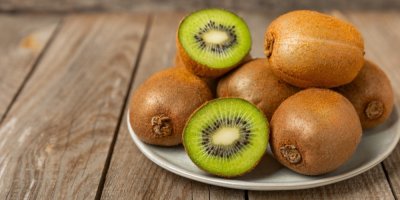 Kiwi loupete zbytečně. Se slupkou přijmete až o polovinu více vlákniny