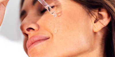 Kolagen v séru vrásky nevyplní, retinol má lepší výsledky. Vývojářka radí, za co nepřiplácet