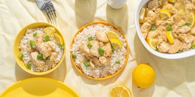 Citronová kuřecí prsa s rýží: Lehké letní jídlo, které nezatíží ani v horku