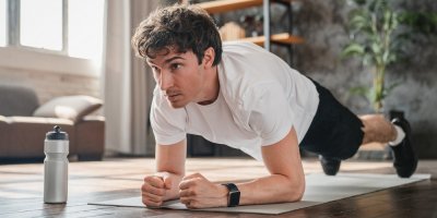 Ráno na hubnutí, večer na svaly? Vědci ukazují, že čas cvičení může hrát větší roli, než se zdá