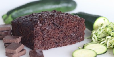 Recept na čokoládový perník z cukety: Vláčný moučník s kakaem a kousky čokolády