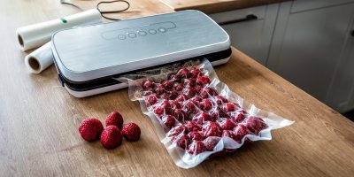 Vakuovačka za pár stovek, nebo za dva tisíce? Rozdíl poznáte hlavně u metody sous-vide
