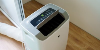 Ventilátor, nebo klimatizace? Spočítali jsme, kolik stojí jejich provoz a kde můžete ušetřit