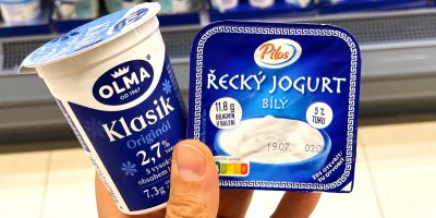 Za řecký jogurt platíme až třikrát víc. Některé ale mají bílkovin méně, než byste čekali