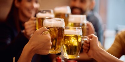 „Jdeme na jedno.“ Češi pod touto větou často myslí něco úplně jiného než pivo, ukázal průzkum