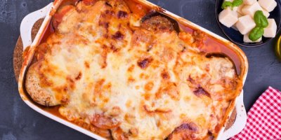 Fit cuketové lasagne s krůtím masem: Lehčí večeře, která zasytí i po tréninku