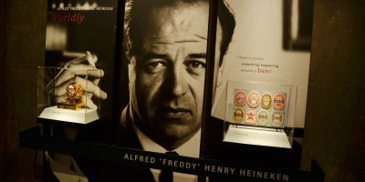 Únos šéfa Heinekenu šokoval Evropu. Za jeho svobodu pivovar zaplatil rekordní výkupné